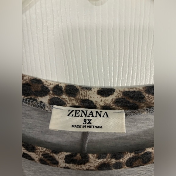 Zenana 3-quarter/long-sleeve Buttery Soft Grey/Cheetah Pocket T-shirt, Size 3X - Picture 3 of 3